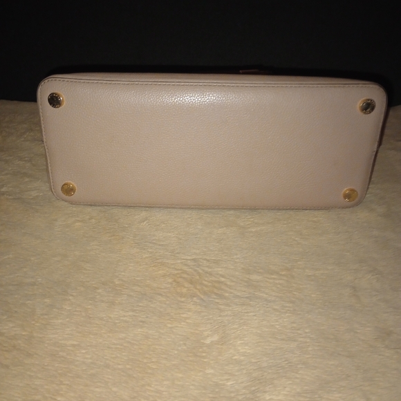 Michael kors Veronica Medium Saffiano Leather Dome Satchel with Matching Wallet - Picture 4 of 16